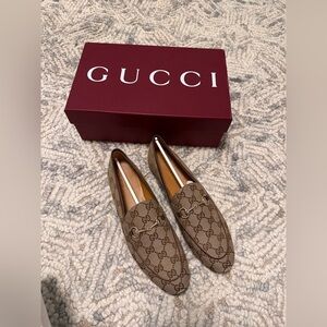 BRAND NEW Women’s Gucci Loafer - Size 9